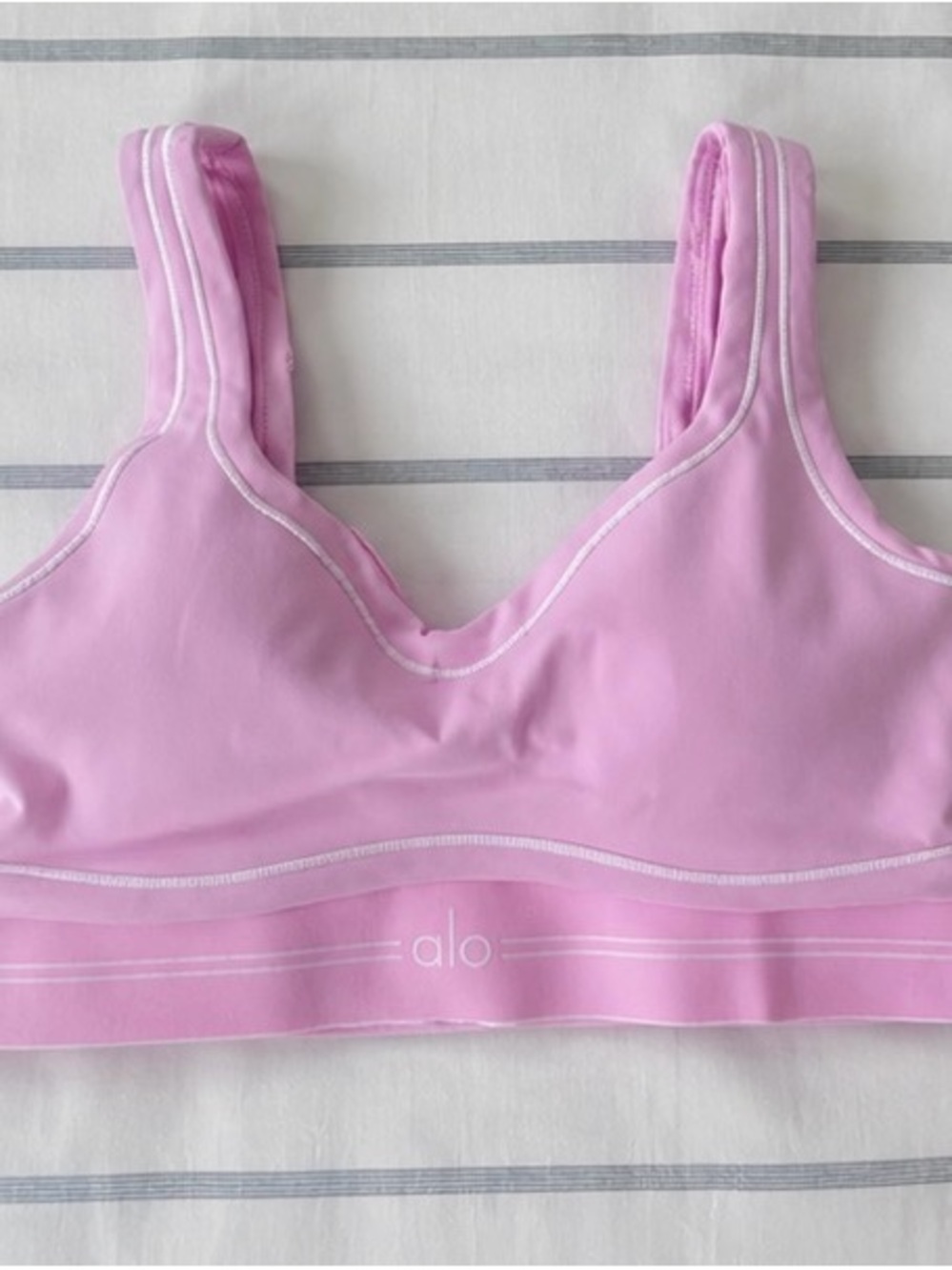 ALO Yoga Pink Airbrush Throb bra